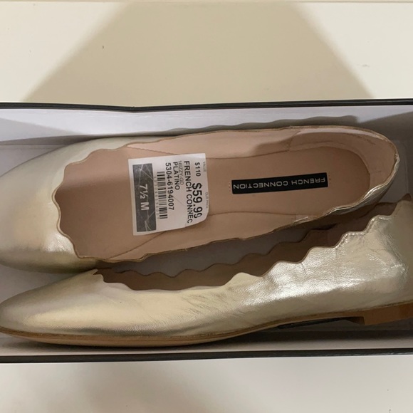 French Connection, size 7.5, gold flat shoe - Picture 2 of 5